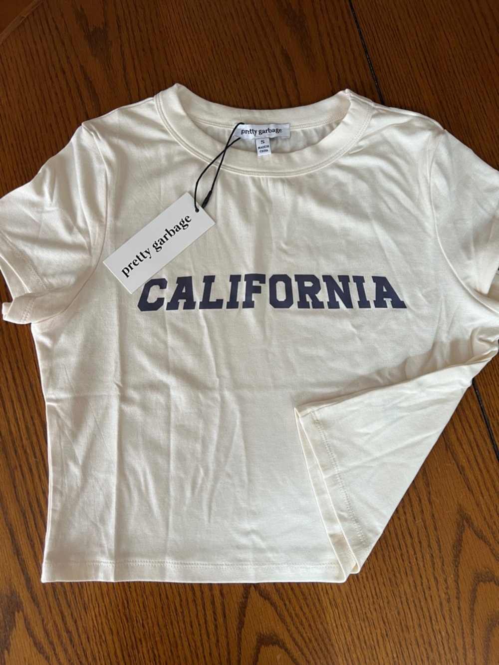 Petite Friture California Short Sleeve Tee in Cream